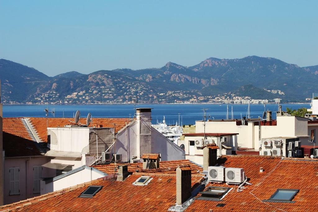 Le Grand Hotel Cannes Extérieur photo